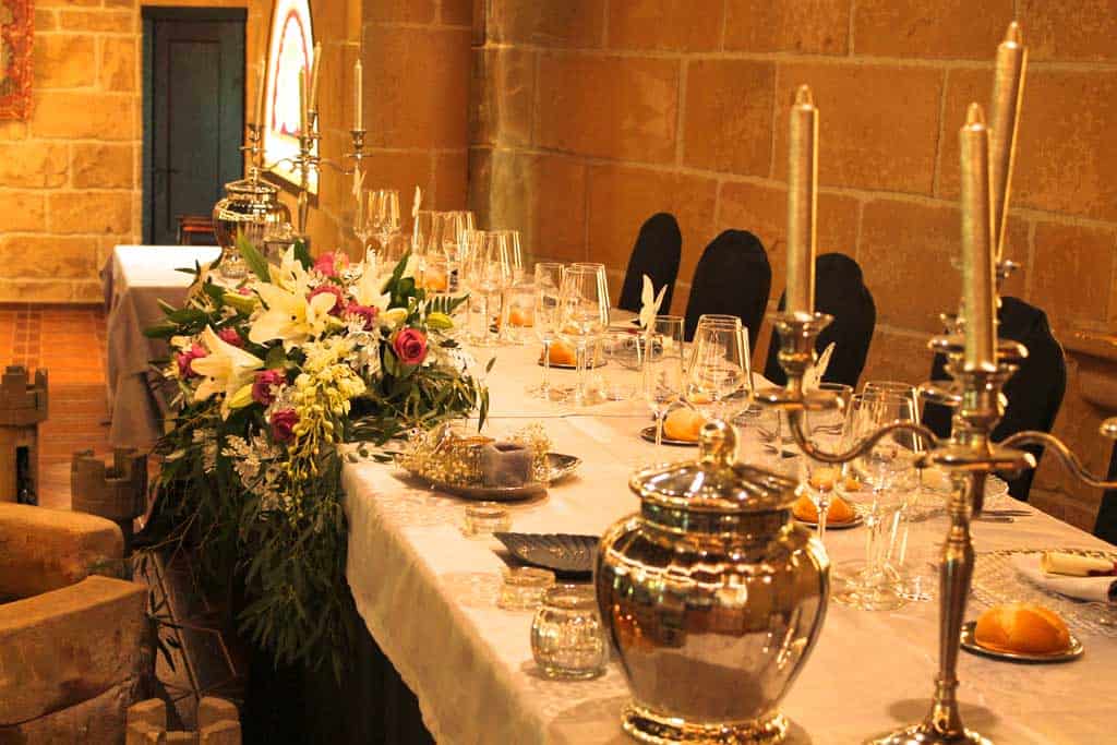 Salón de bodas los Arcos-mesa-presidencial-Castillo Bonavia