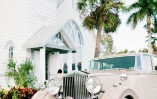 coche antiguo novios-2